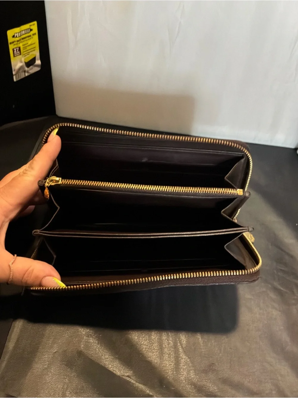 Louis Vuitton elegant louis